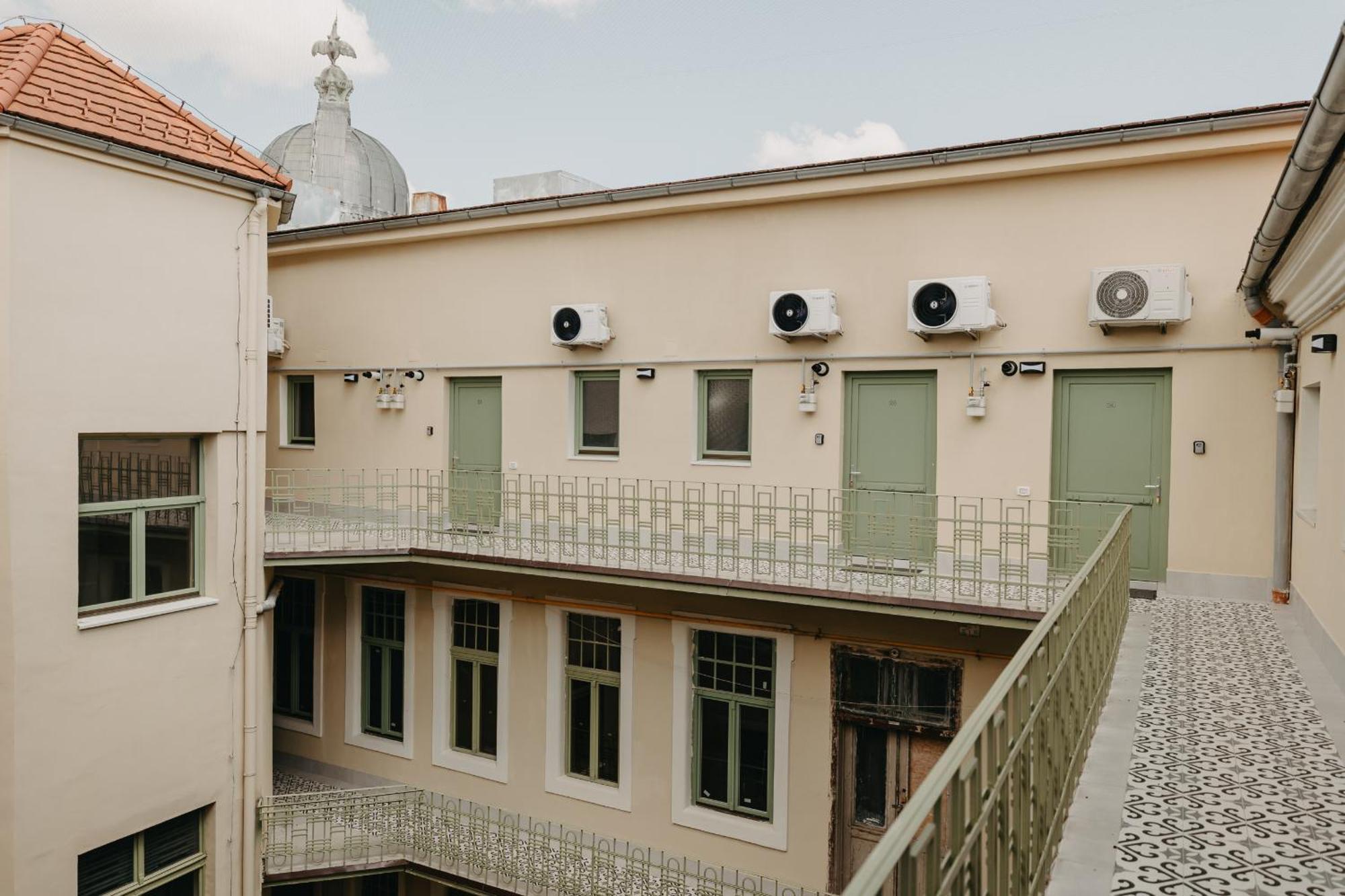 Holiday Apartments Central Тимишоара Екстериор снимка